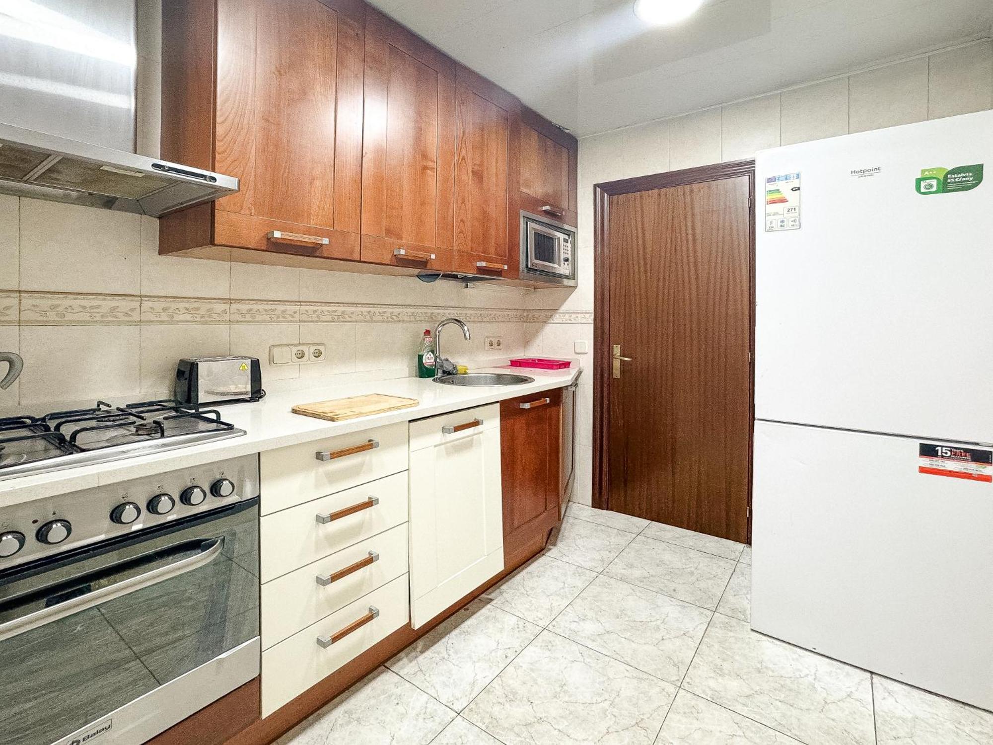 Charming Rooms In Shared Apartment Near Camp Nou Barcelona Exterior foto